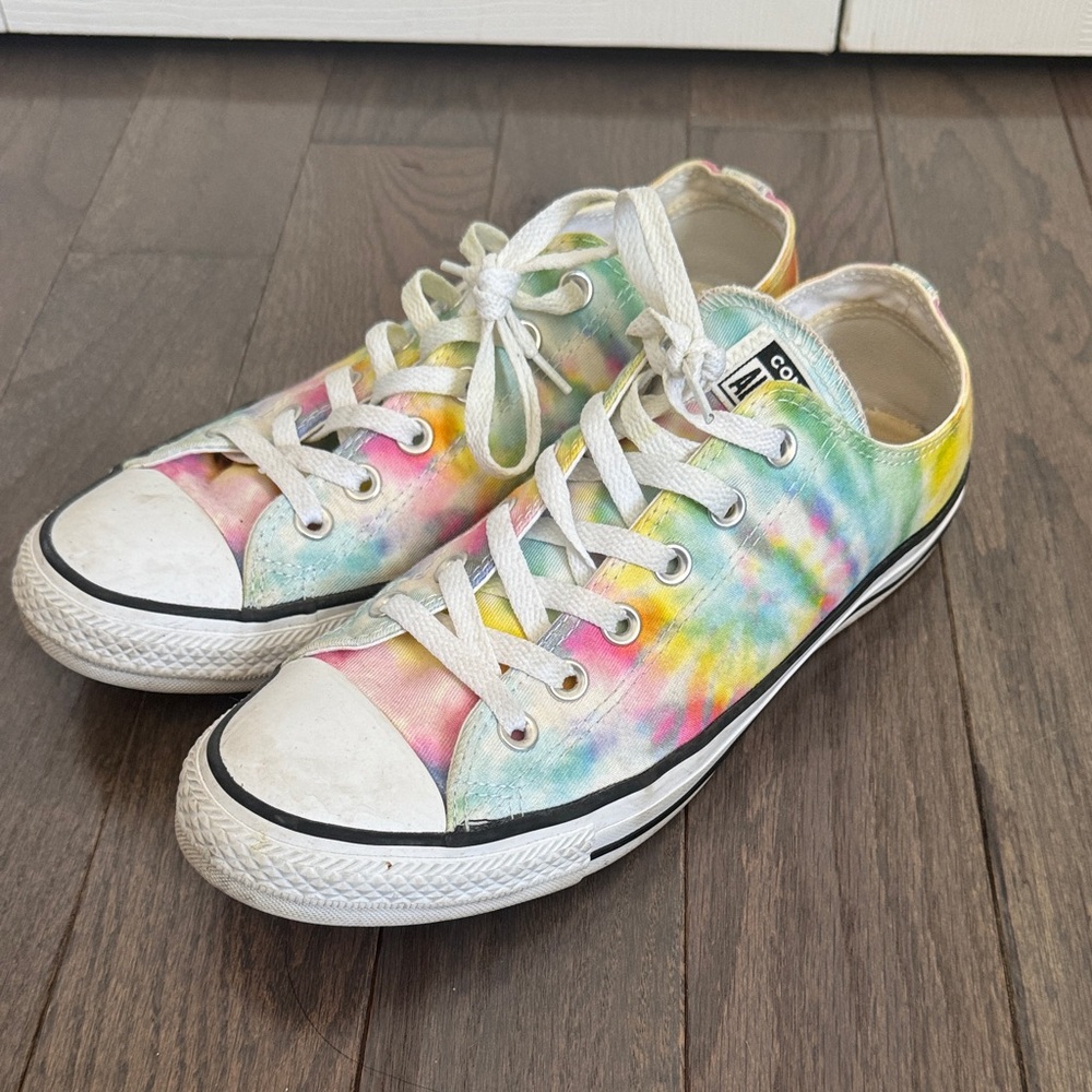 Converse Tie-Dye